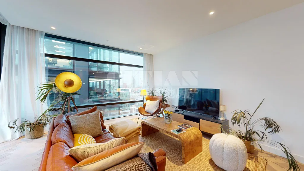 2 bed flat for sale